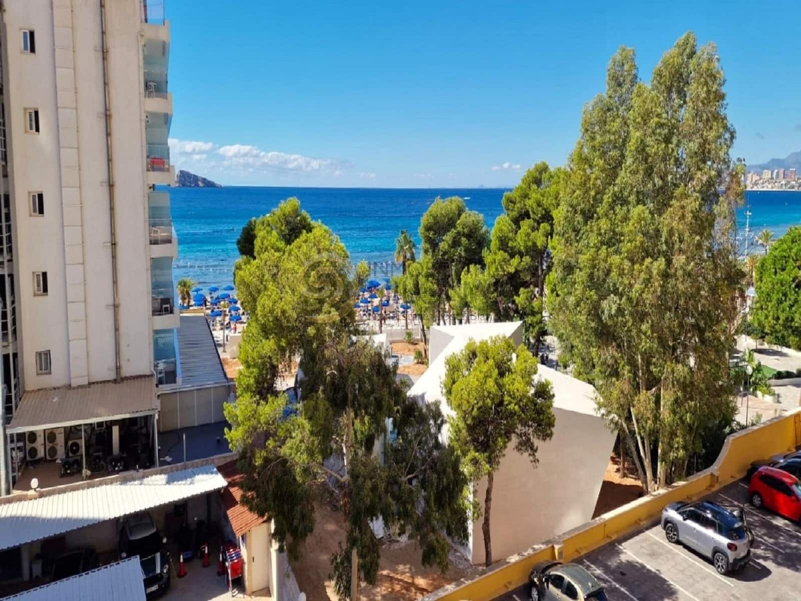 2 soveværelse Lejlighed til salg i Benidorm med swimmingpool garage - € 479.000 (Ref: 9794753)