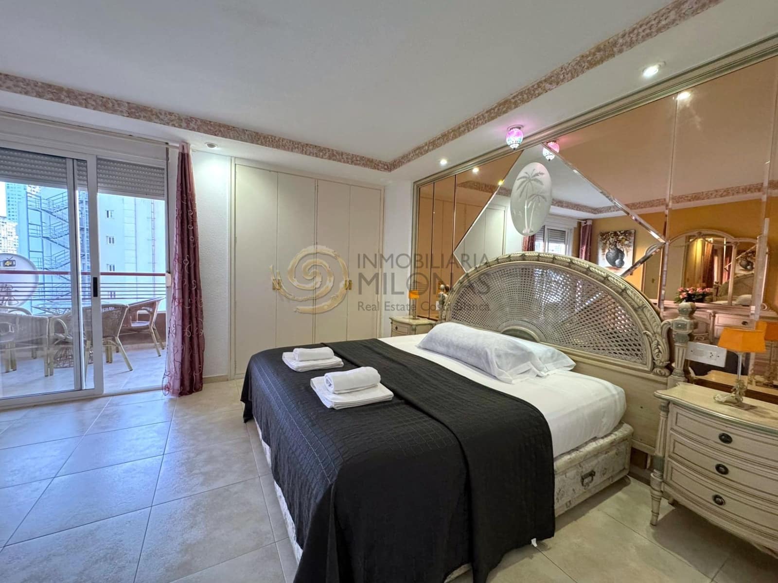 2 soveværelse Lejlighed til salg i Benidorm med swimmingpool garage - € 479.000 (Ref: 9794753)