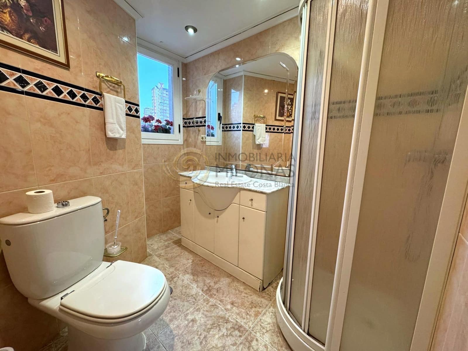 2 soveværelse Lejlighed til salg i Benidorm med swimmingpool garage - € 479.000 (Ref: 9794753)