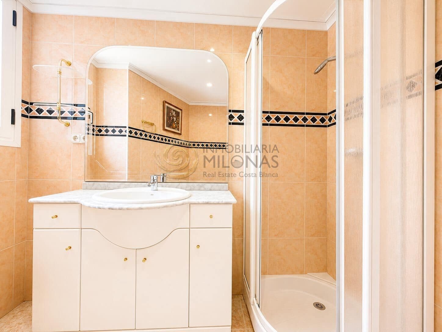 2 bedroom Flat for sale in Benidorm with pool garage - € 435,000 (Ref: 9794753)