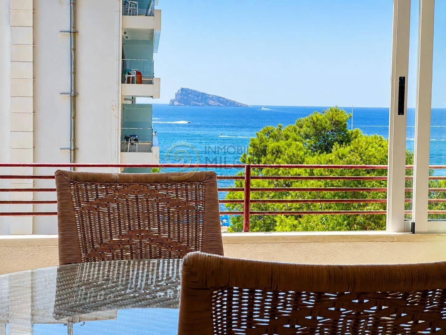 2 bedroom Flat for sale in Benidorm with pool garage - € 435,000 (Ref: 9794753)