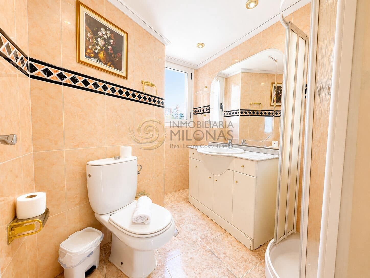 2 bedroom Flat for sale in Benidorm with pool garage - € 435,000 (Ref: 9794753)