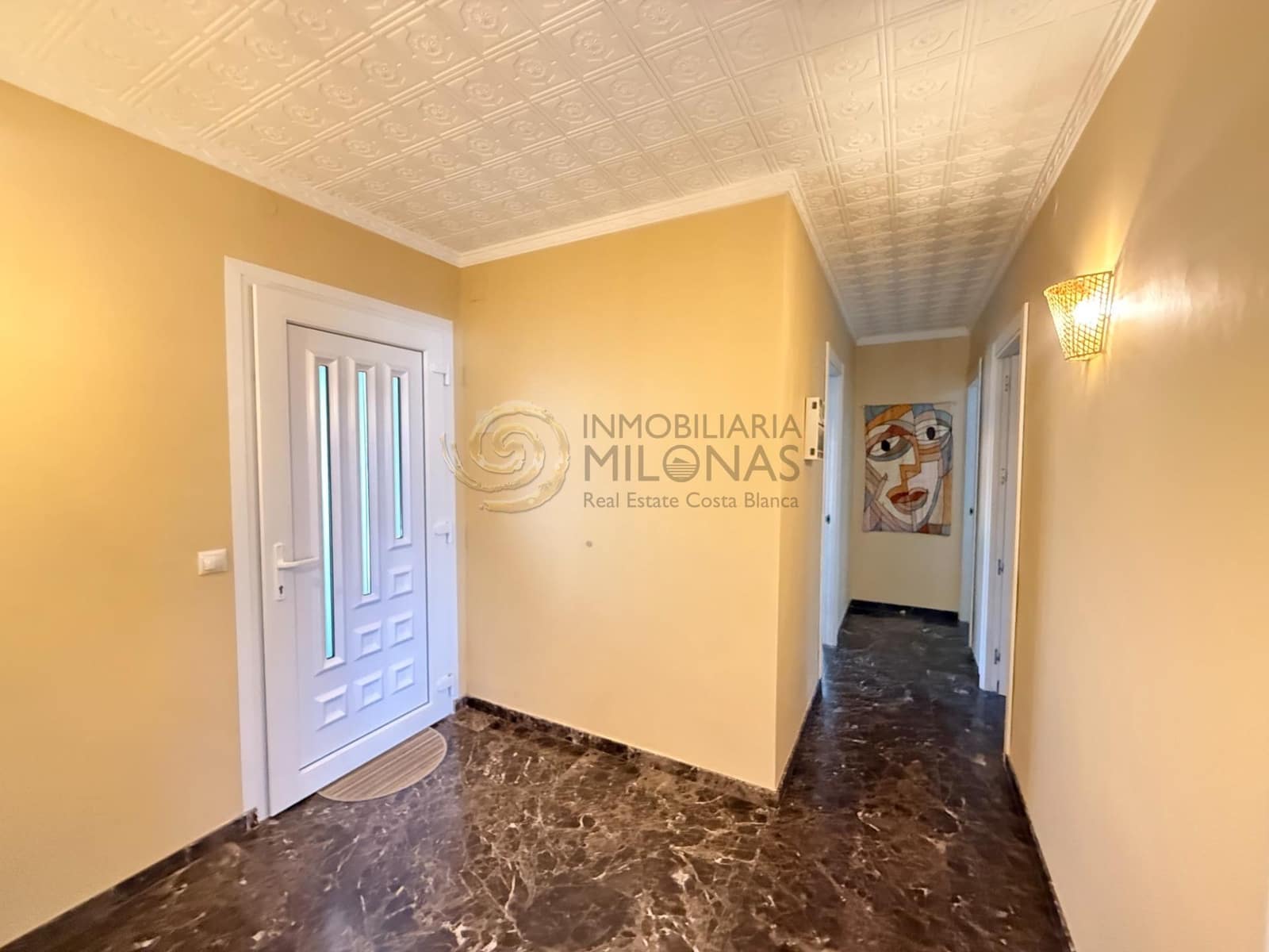 6 bedroom Villa for sale in Benidorm - € 489,000 (Ref: 9797229)