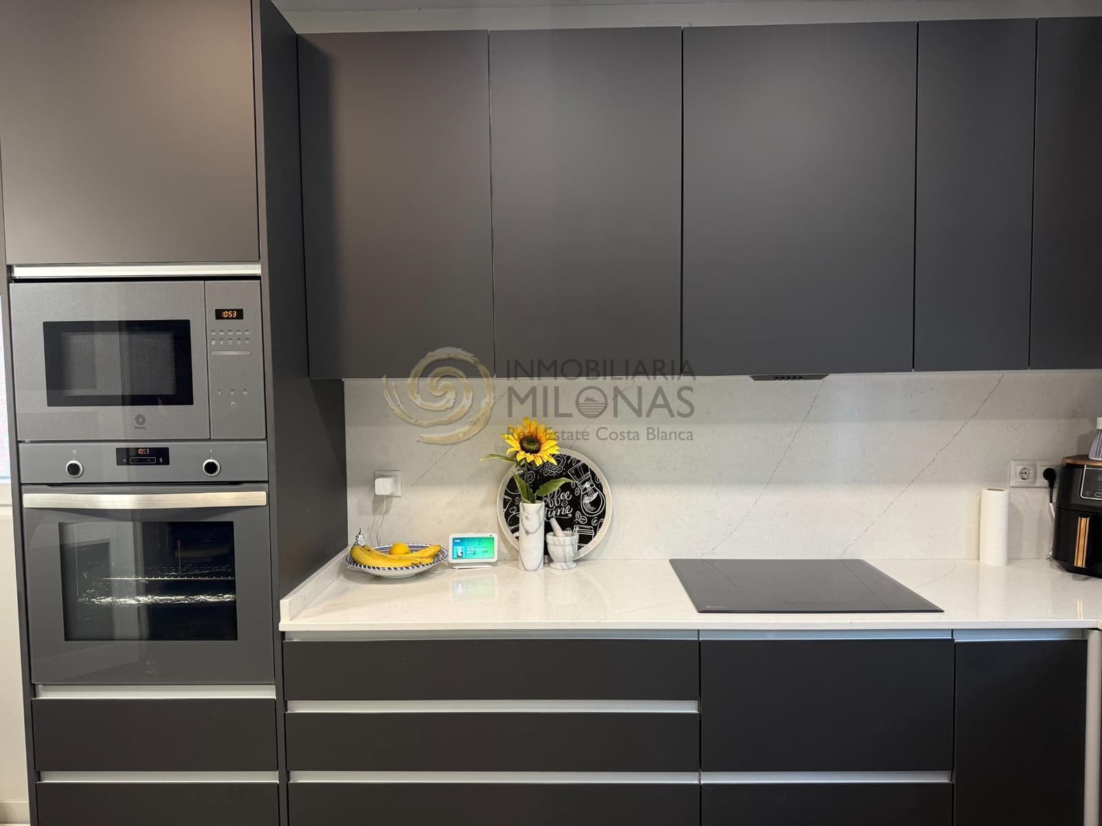 6 bedroom Villa for sale in Benidorm - € 489,000 (Ref: 9797229)