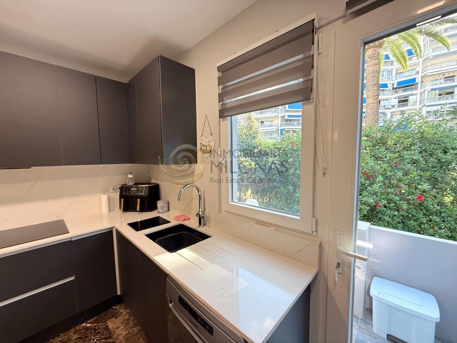 6 bedroom Villa for sale in Benidorm - € 489,000 (Ref: 9797229)