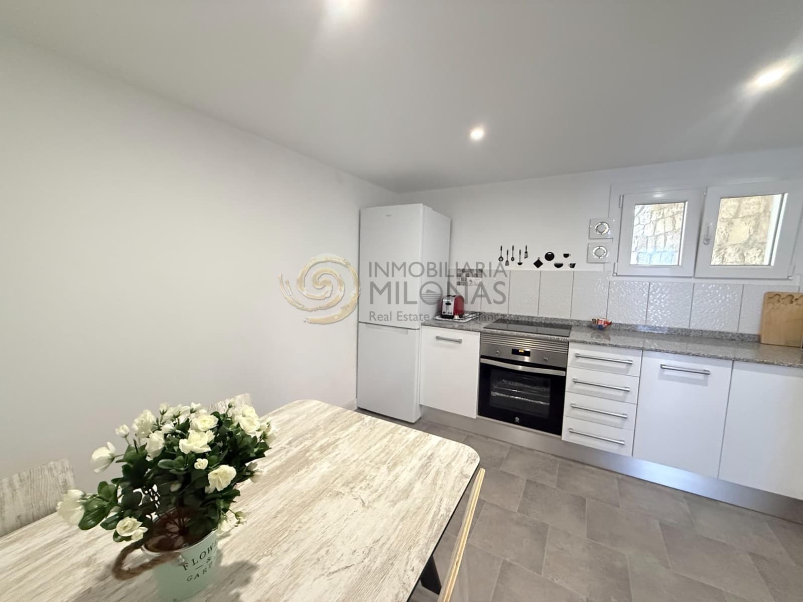 6 bedroom Villa for sale in Benidorm - € 489,000 (Ref: 9797229)