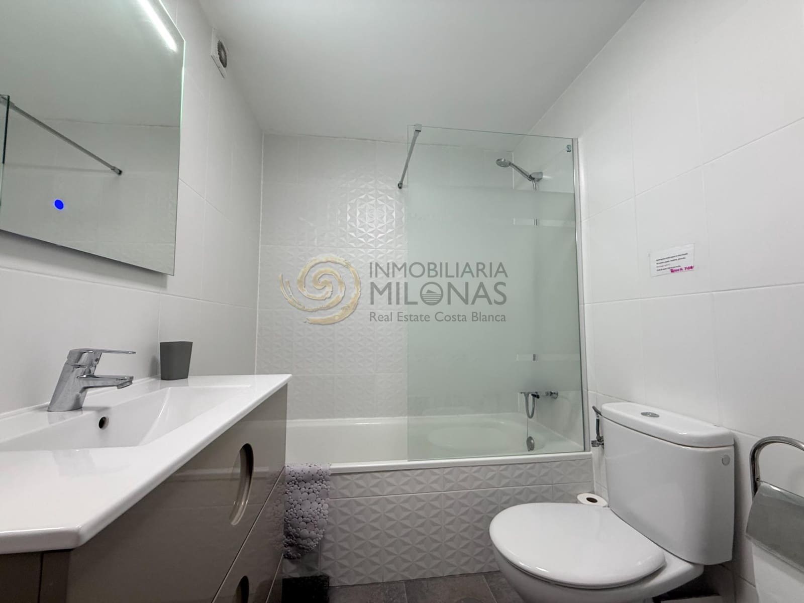 6 bedroom Villa for sale in Benidorm - € 489,000 (Ref: 9797229)