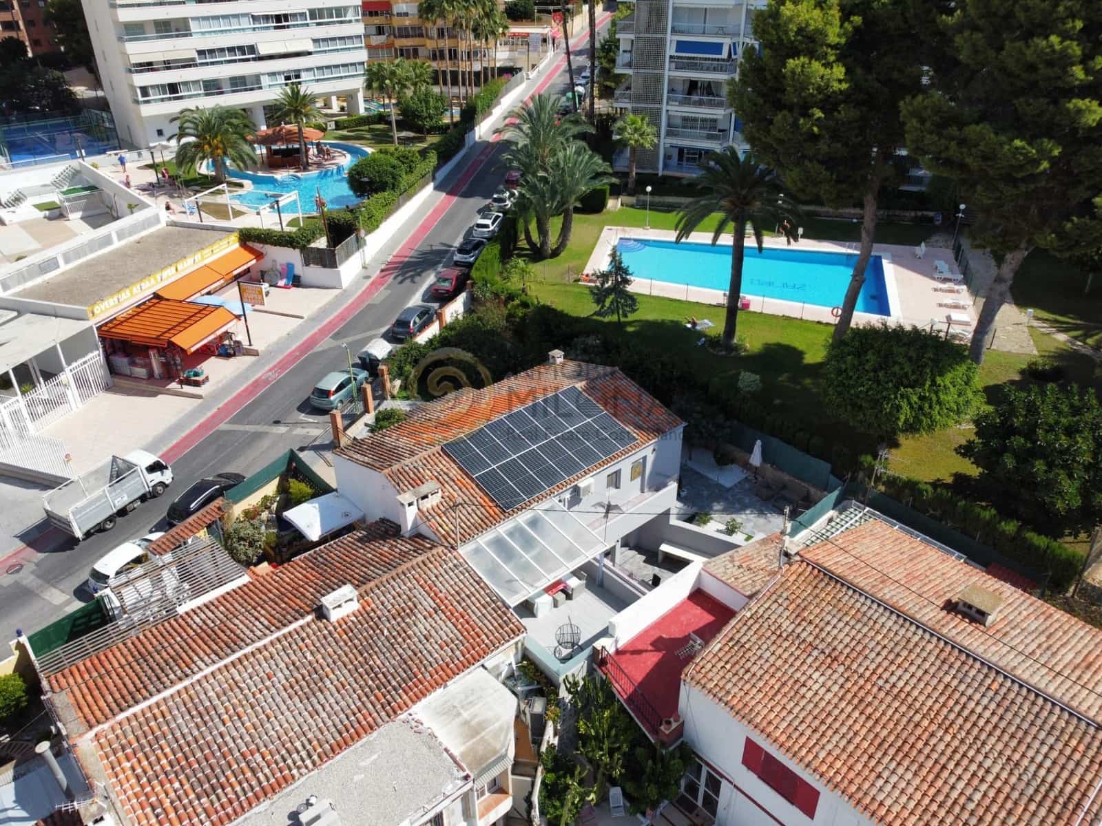 6 bedroom Villa for sale in Benidorm - € 489,000 (Ref: 9797229)