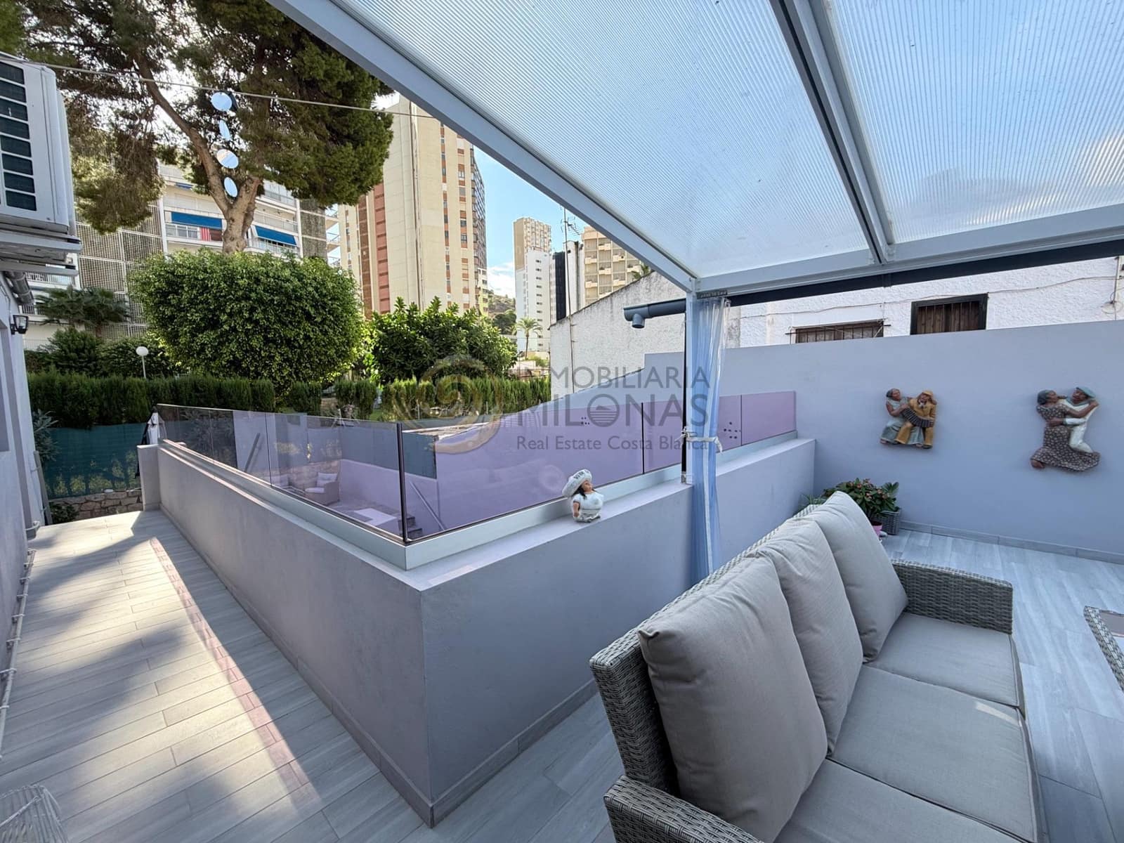 6 bedroom Villa for sale in Benidorm - € 489,000 (Ref: 9797229)