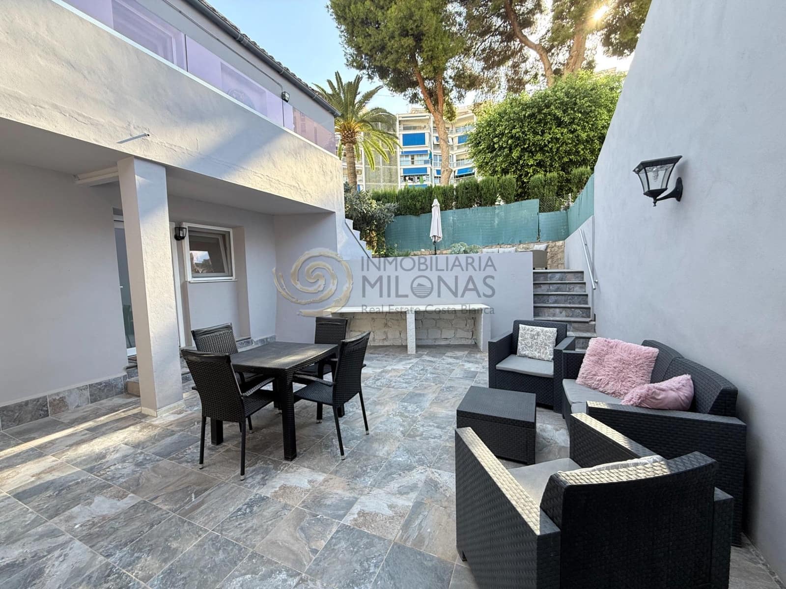 6 bedroom Villa for sale in Benidorm - € 489,000 (Ref: 9797229)