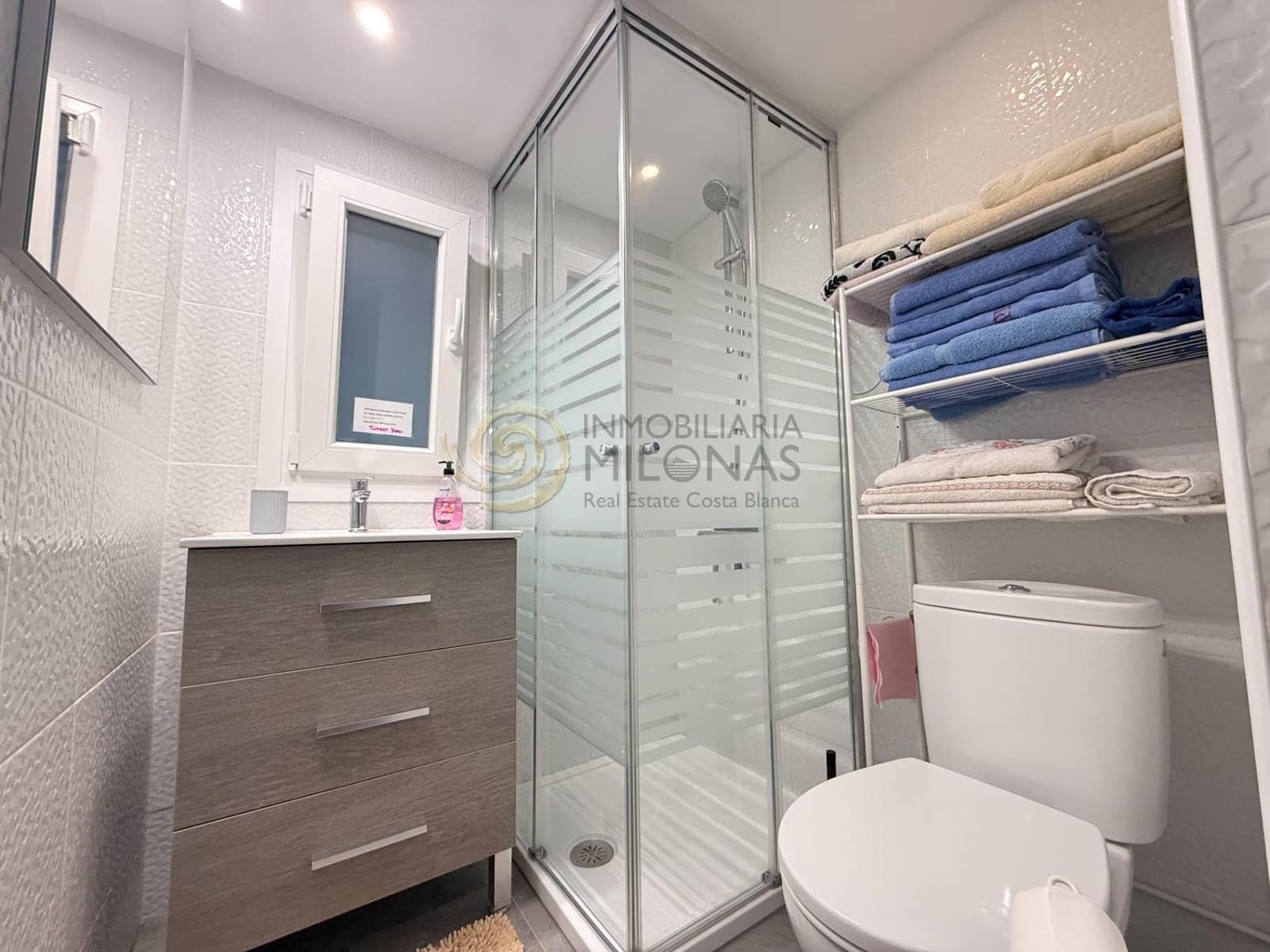 6 bedroom Villa for sale in Benidorm - € 489,000 (Ref: 9797229)