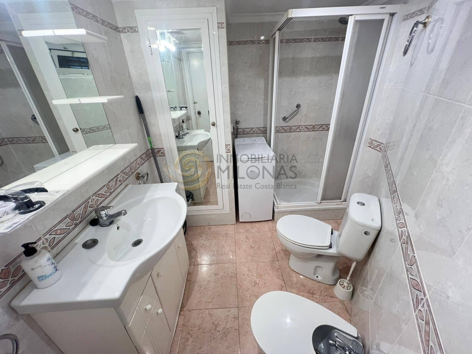 Studio for sale in Benidorm with pool - € 147,000 (Ref: 9804393)