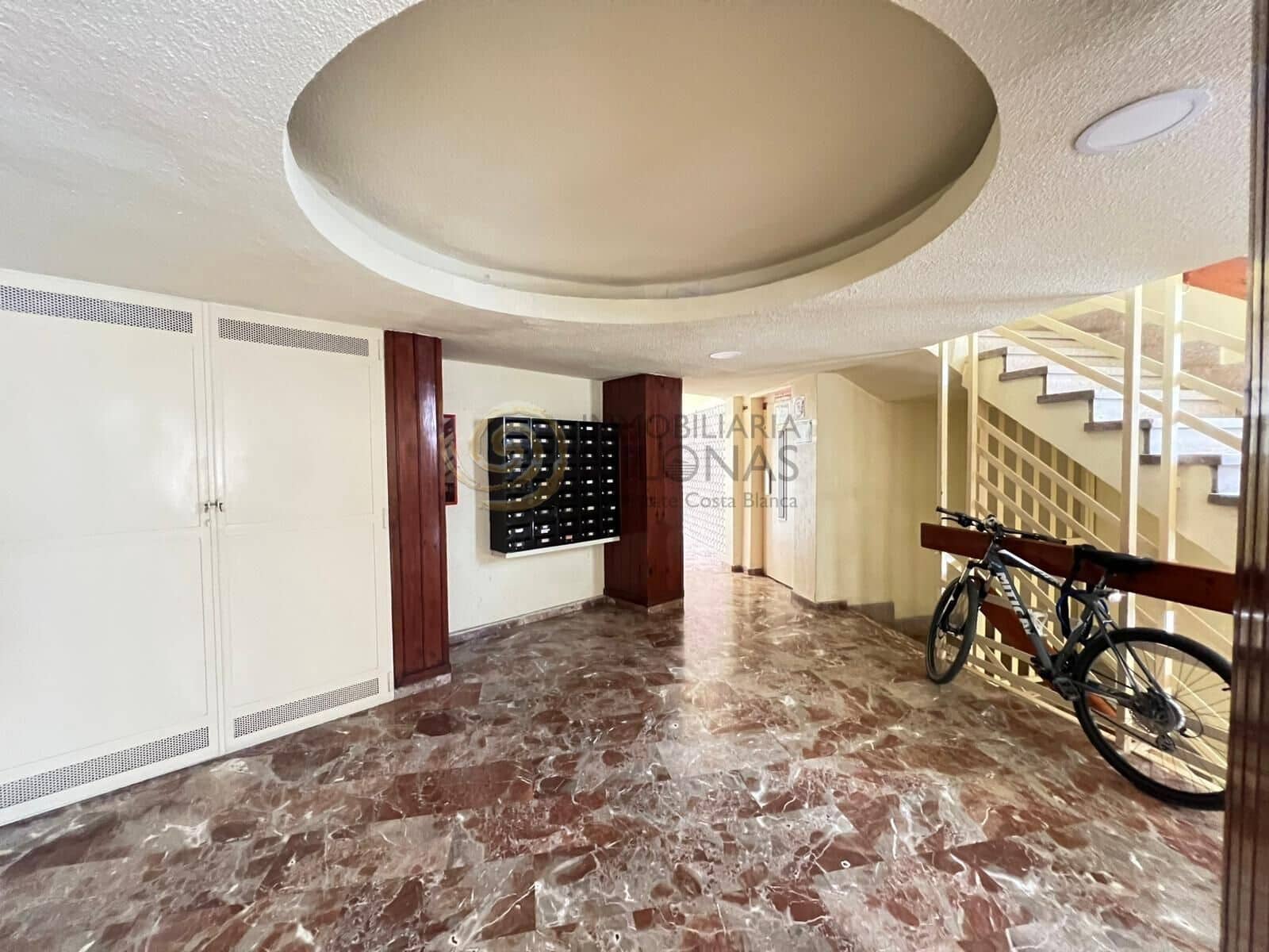 Studio for sale in Benidorm with pool - € 147,000 (Ref: 9804393)