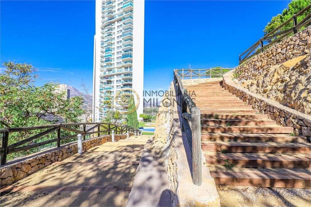 1 makuuhuone Kattohuoneisto myytävänä paikassa Benidorm mukana uima-altaan 
autotalli - 399 900 € (Ref: 9813346)