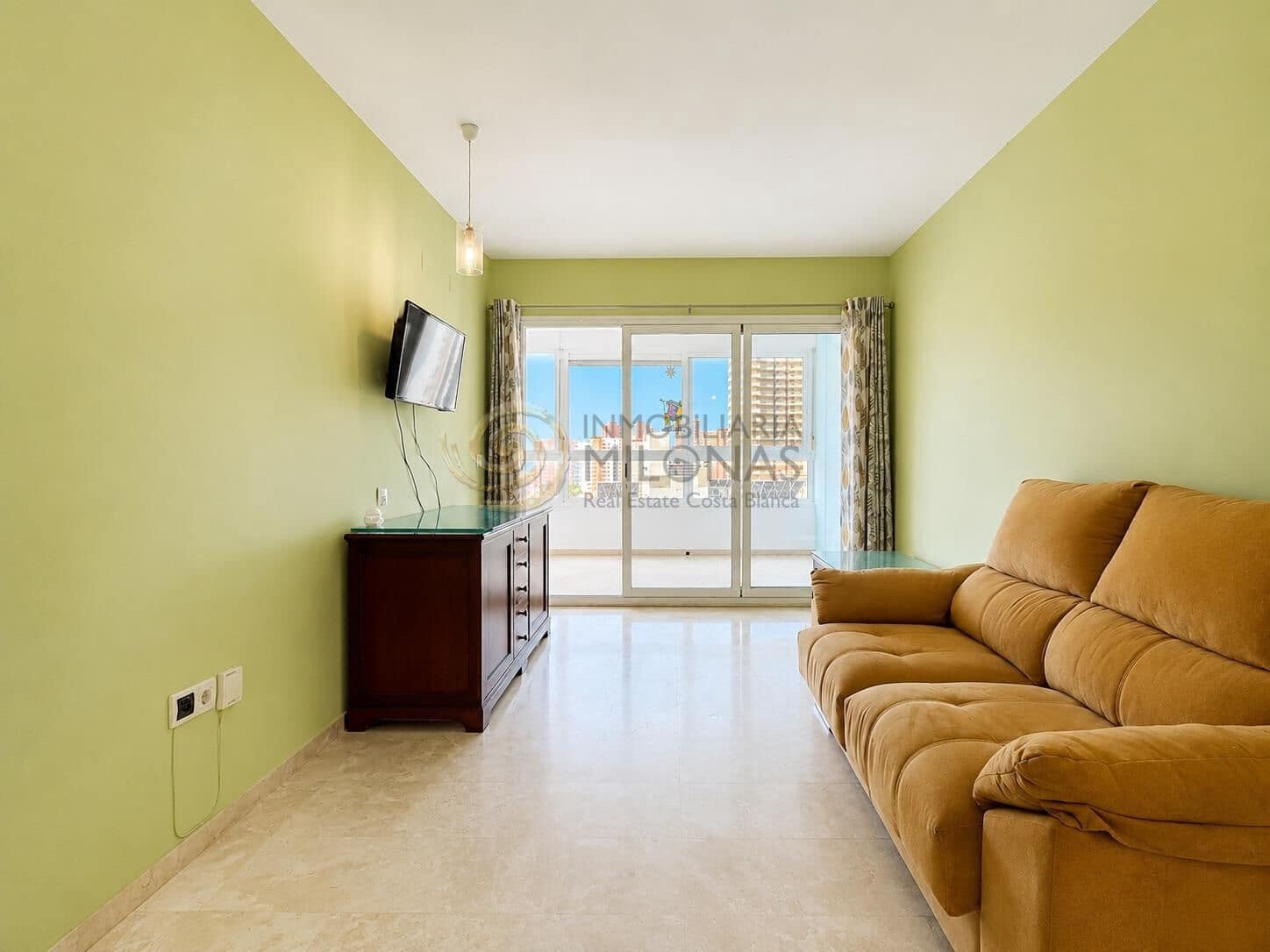 2 Zimmer Apartment zu verkaufen in Benidorm mit Pool Garage - 359.000 € (Ref: 9898883)