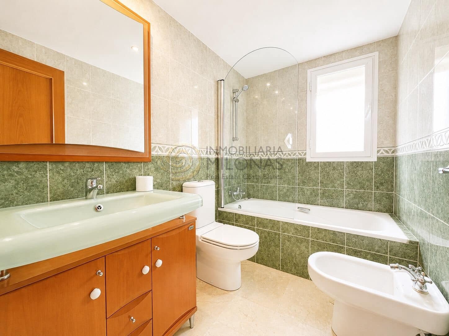 2 Zimmer Apartment zu verkaufen in Benidorm mit Pool Garage - 359.000 € (Ref: 9898883)