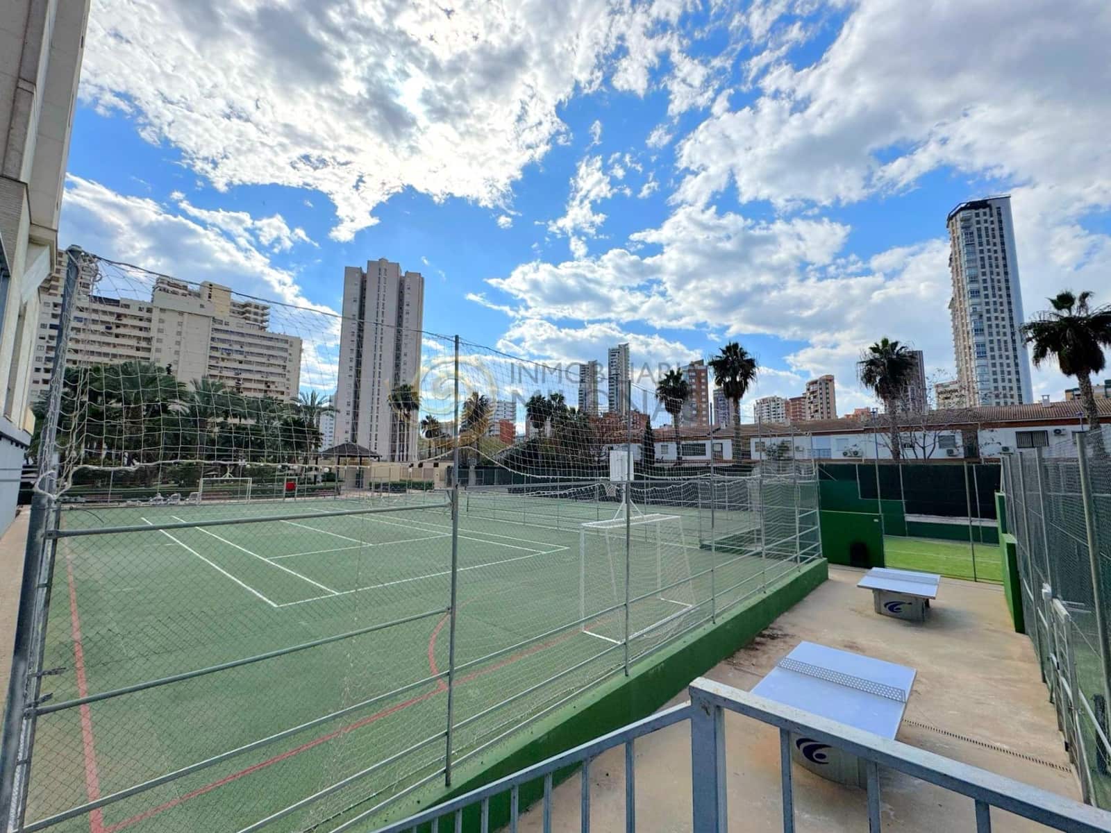 2 Zimmer Apartment zu verkaufen in Benidorm mit Pool Garage - 359.000 € (Ref: 9898883)