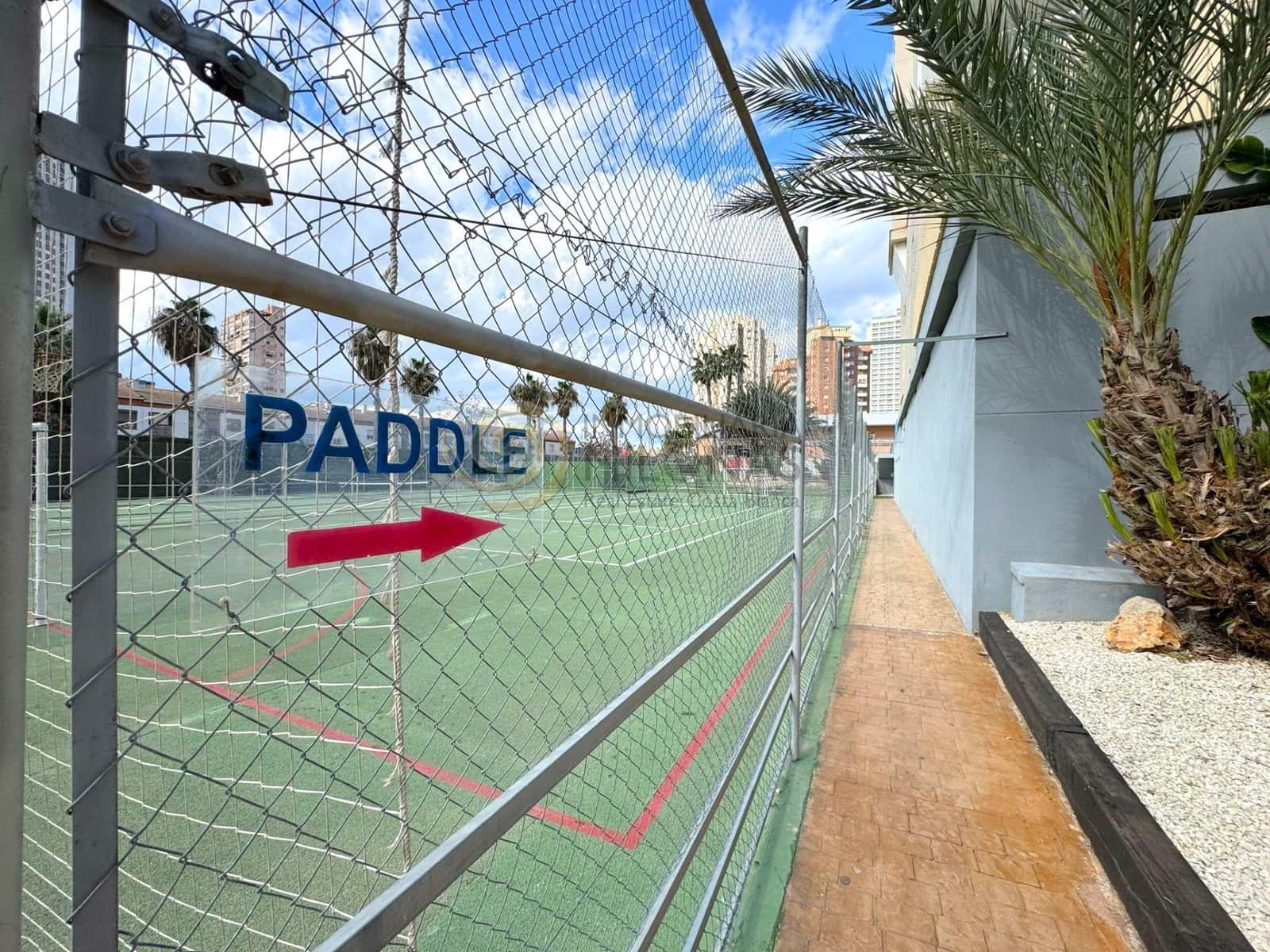 2 Zimmer Apartment zu verkaufen in Benidorm mit Pool Garage - 359.000 € (Ref: 9898883)