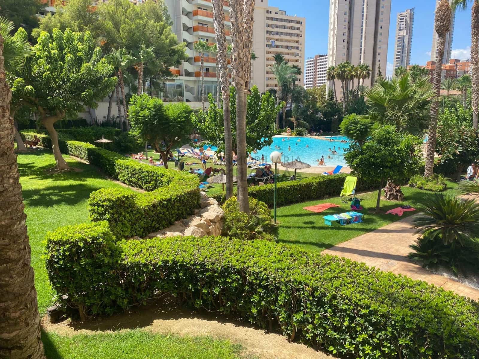 2 Zimmer Apartment zu verkaufen in Benidorm mit Pool Garage - 359.000 € (Ref: 9898883)