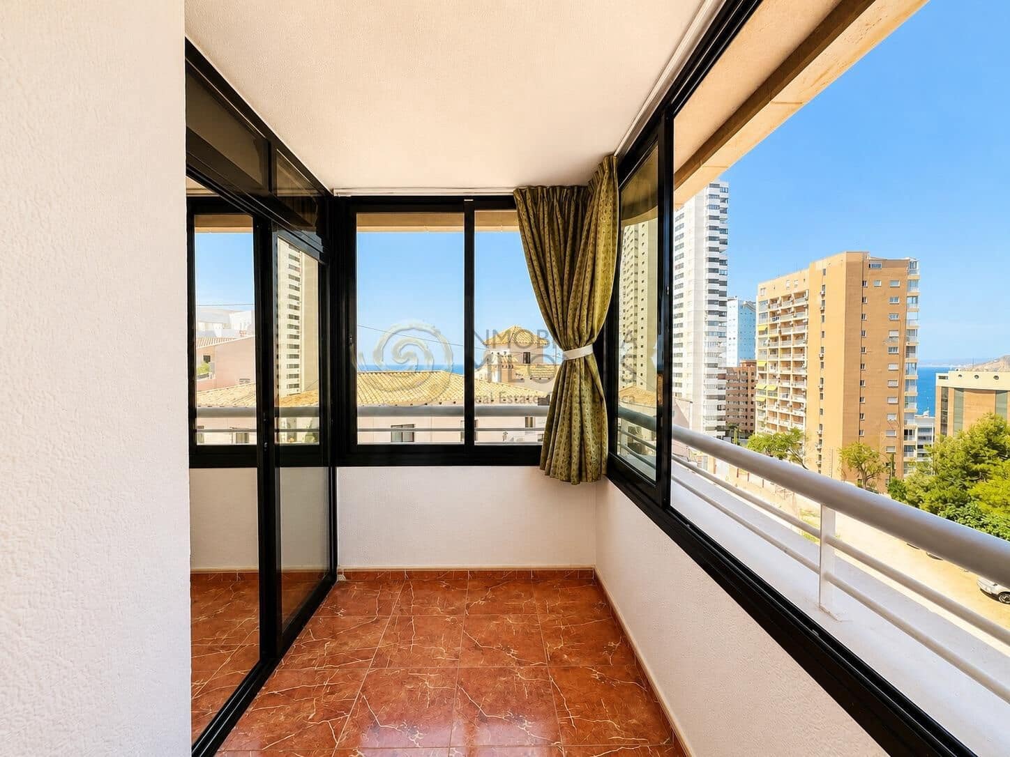 1 sypialnia Apartament na sprzedaż w Benidorm z basenem garażem - 199 000 € (Ref: 9938289)