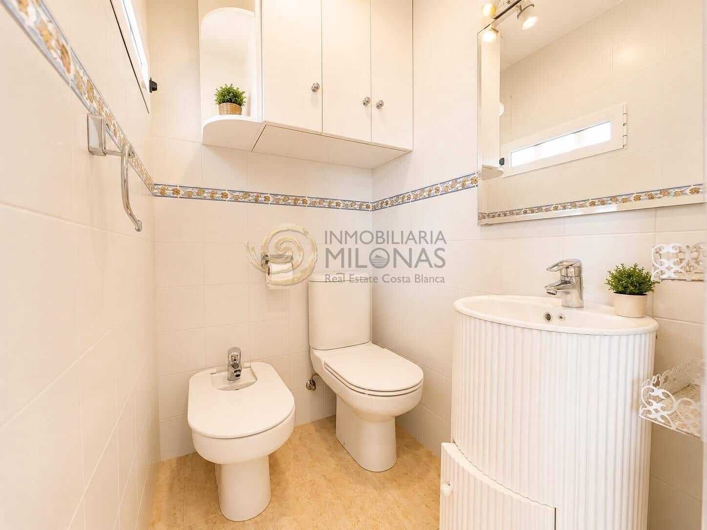 2 makuuhuone Huoneisto myytävänä paikassa Benidorm mukana uima-altaan 
autotalli - 350 000 € (Ref: 9947998)