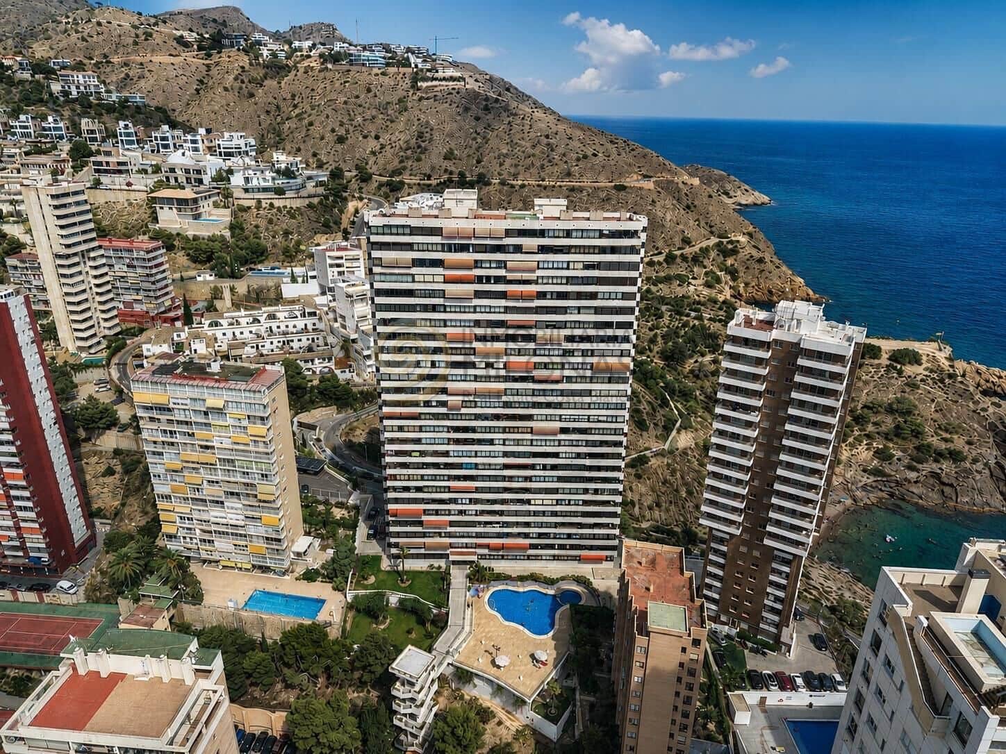 2 makuuhuone Huoneisto myytävänä paikassa Benidorm mukana uima-altaan 
autotalli - 350 000 € (Ref: 9947998)