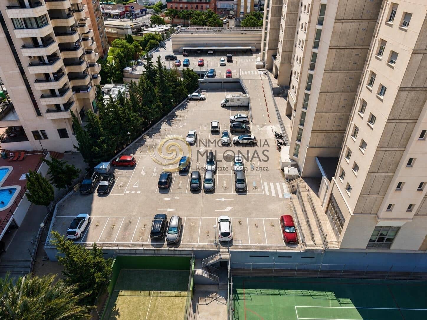 3 sovrum Lägenhet till salu i Benidorm med pool garage - 565 000 € (Ref: 9952711)