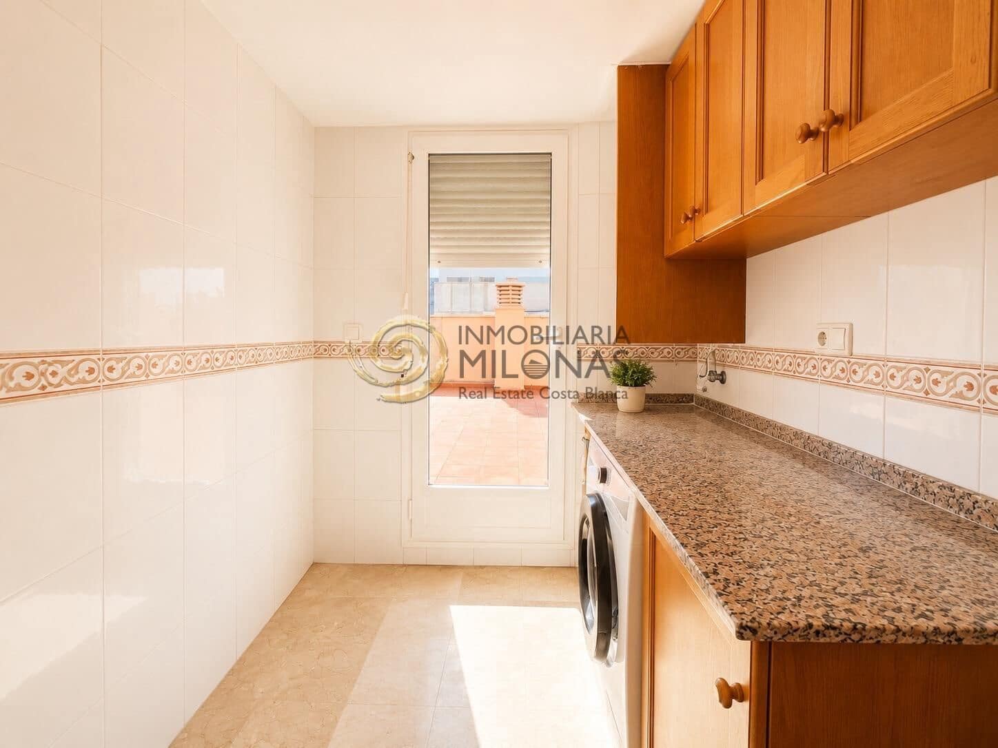 3 sovrum Lägenhet till salu i Benidorm med pool garage - 565 000 € (Ref: 9952711)