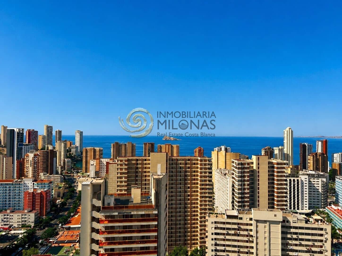 3 sovrum Lägenhet till salu i Benidorm med pool garage - 565 000 € (Ref: 9952711)