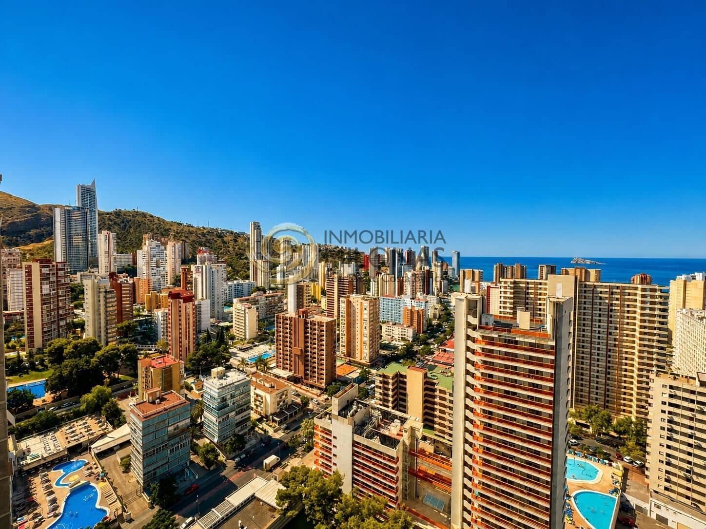 3 sovrum Lägenhet till salu i Benidorm med pool garage - 565 000 € (Ref: 9952711)