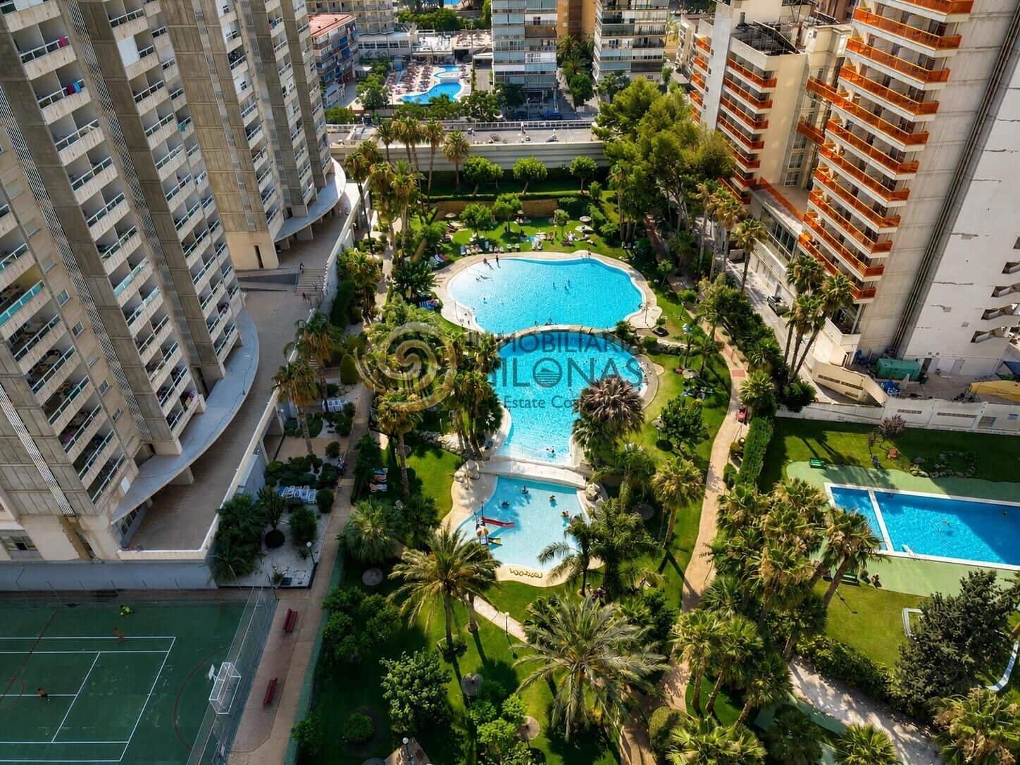 3 sovrum Lägenhet till salu i Benidorm med pool garage - 565 000 € (Ref: 9952711)