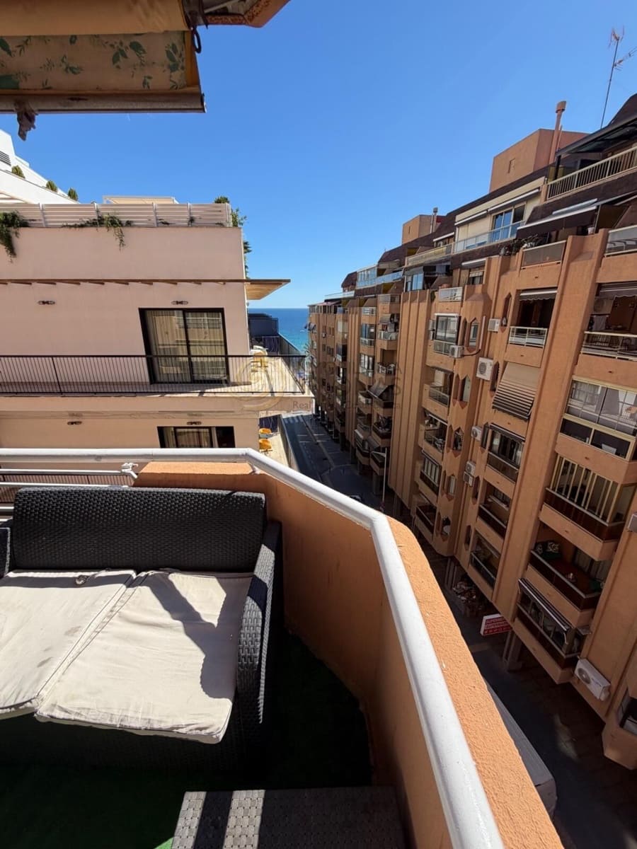 Apartamento de 3 habitaciones en Benidorm en venta - 340.000 € (Ref: 9958057)