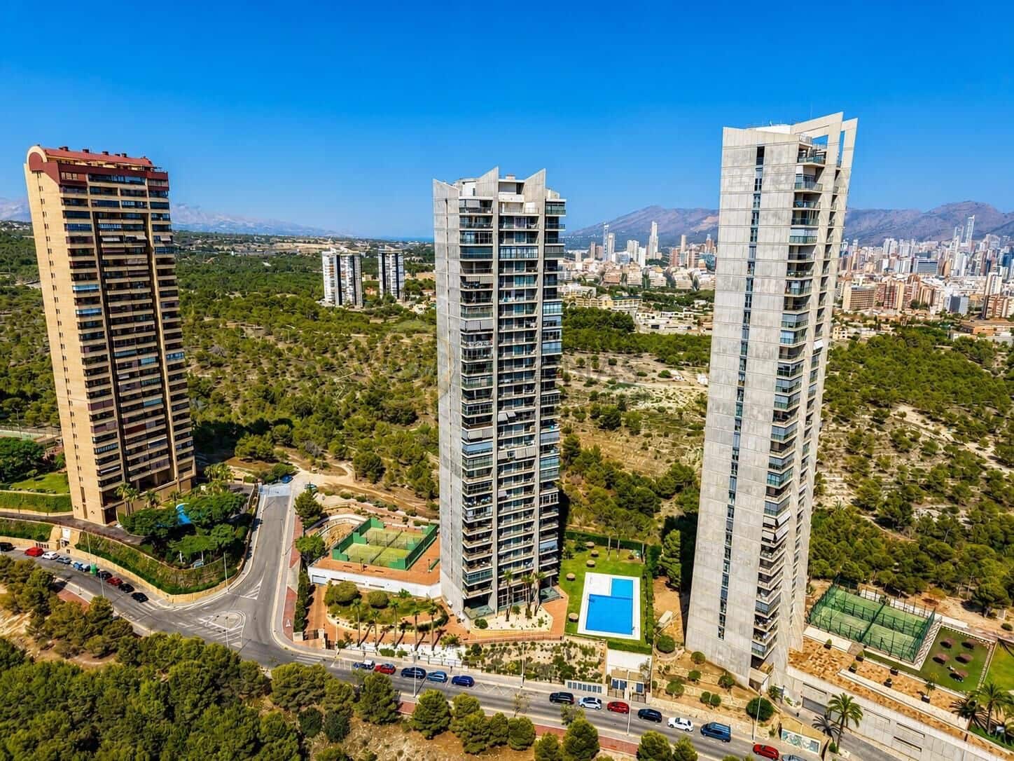 2 chambre Appartement à vendre à Benidorm avec piscine garage - 335 000 € (Ref: 9959854)