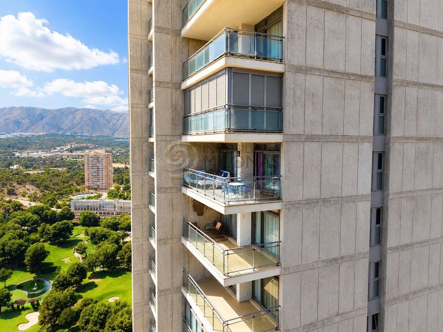 2 chambre Appartement à vendre à Benidorm avec piscine garage - 335 000 € (Ref: 9959854)