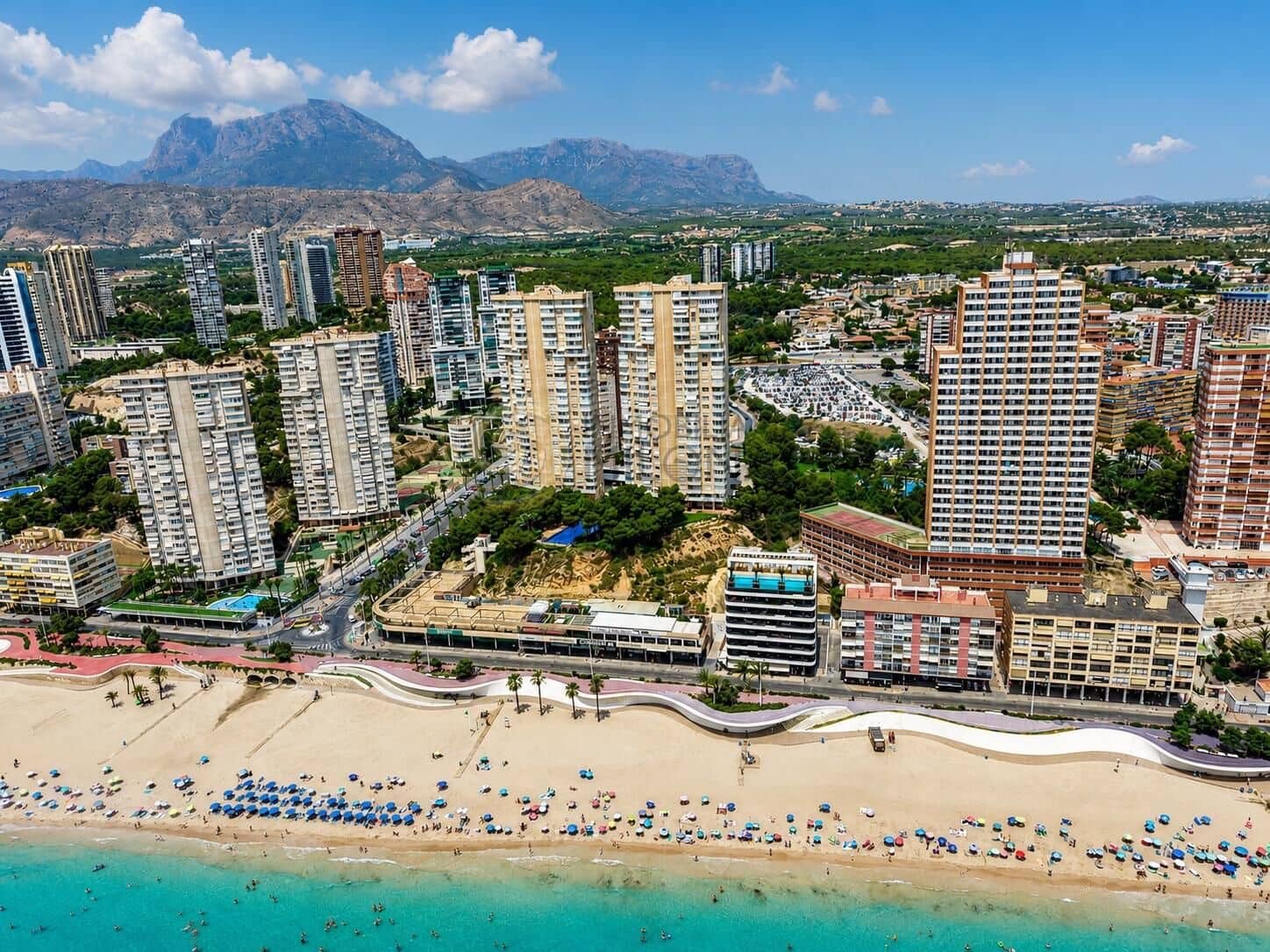 3 chambre Appartement à vendre à Benidorm avec piscine garage - 699 900 € (Ref: 9983087)