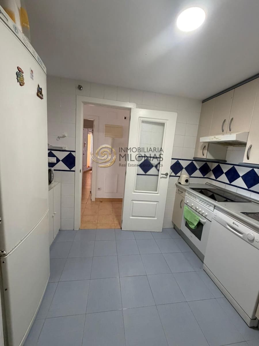 2 makuuhuone Huoneisto myytävänä paikassa Benidorm mukana uima-altaan 
autotalli - 316 999 € (Ref: 9998880)