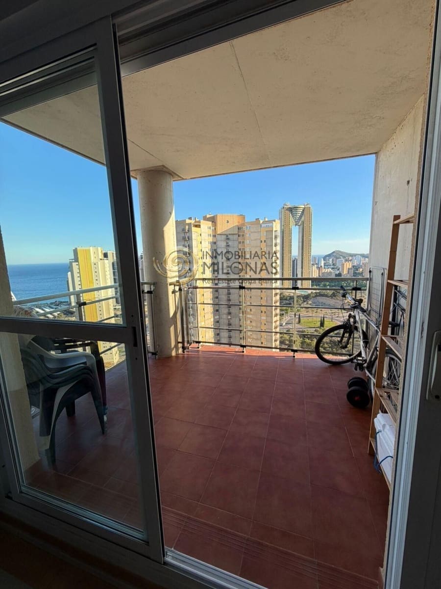 2 makuuhuone Huoneisto myytävänä paikassa Benidorm mukana uima-altaan 
autotalli - 316 999 € (Ref: 9998880)