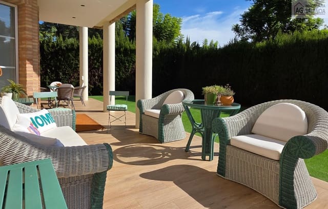 4 bedroom Villa for sale in Puçol with pool garage - € 1,500,000 (Ref: 9378506)