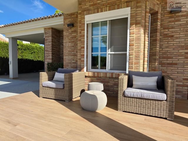 4 bedroom Villa for sale in Puçol with pool garage - € 1,500,000 (Ref: 9378506)