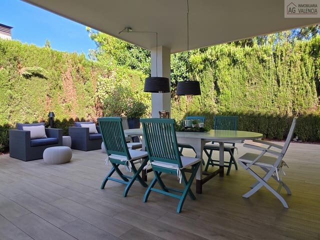 4 bedroom Villa for sale in Puçol with pool garage - € 1,500,000 (Ref: 9378506)