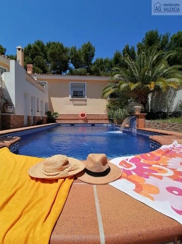 5 bedroom Villa for sale in Coloma  , La Nucia with pool garage - € 540,000 (Ref: 9378508)