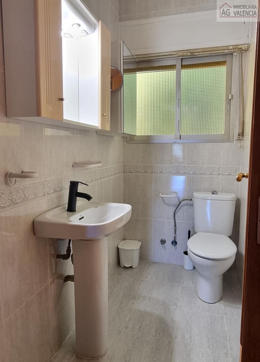 7 soverom Villa til salgs i Chiva med svømmebasseng garasje - € 550 000 (Ref: 9378509)