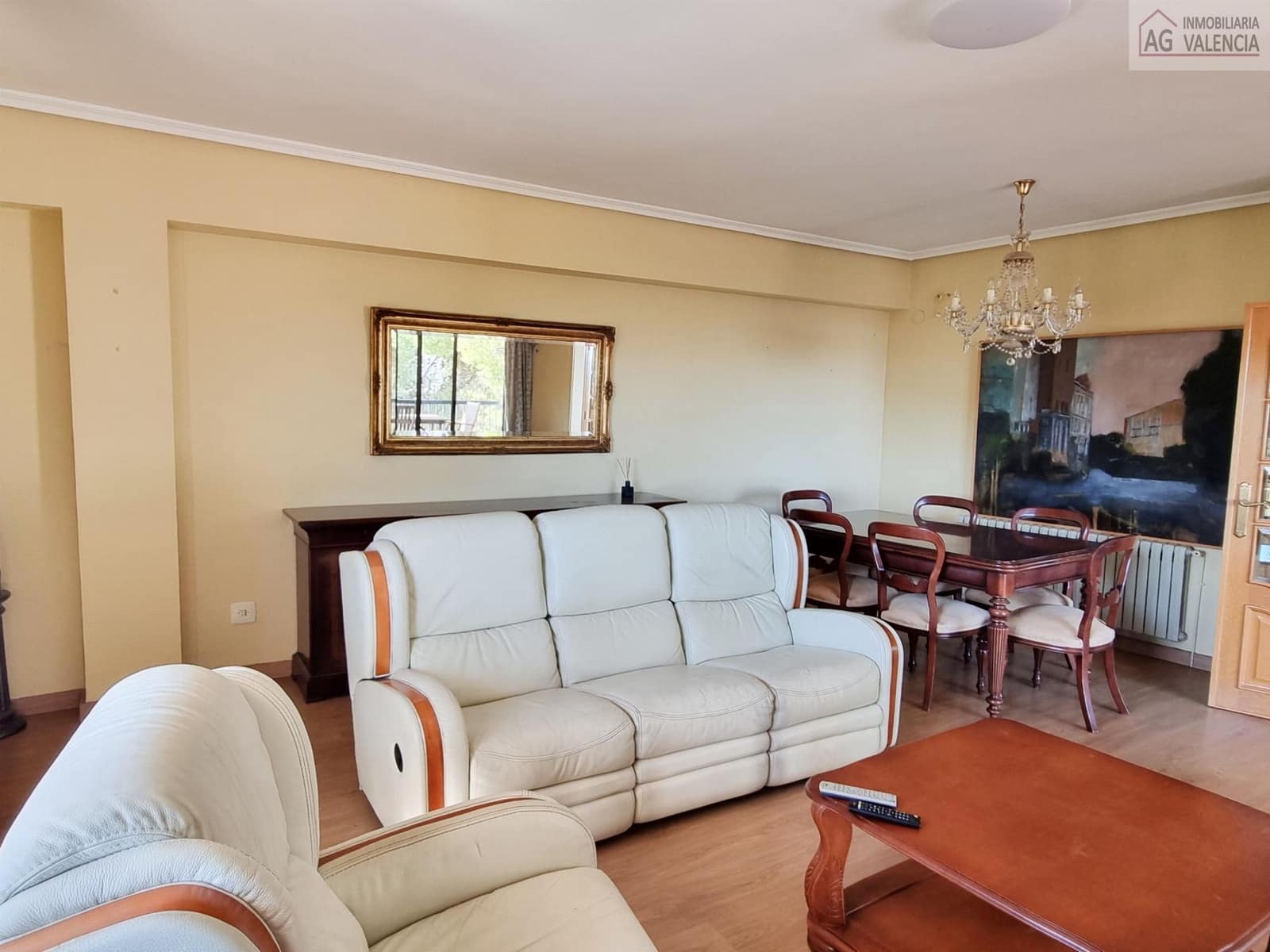 7 soverom Villa til salgs i Chiva med svømmebasseng garasje - € 550 000 (Ref: 9378509)