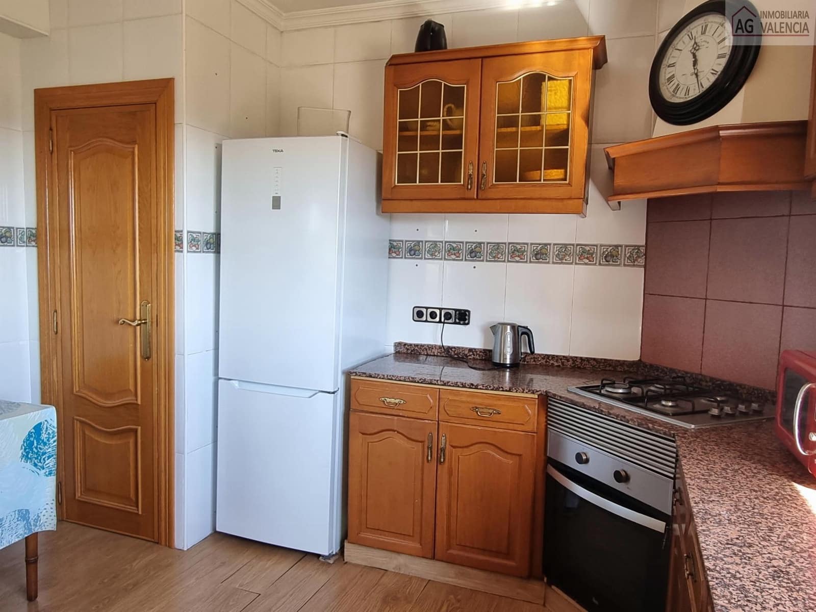 7 soverom Villa til salgs i Chiva med svømmebasseng garasje - € 550 000 (Ref: 9378509)