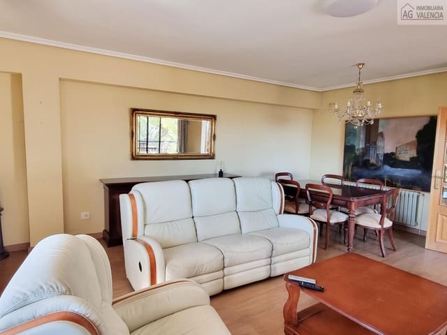 7 bedroom Villa for sale in Chiva with pool garage - € 550,000 (Ref: 9378509)