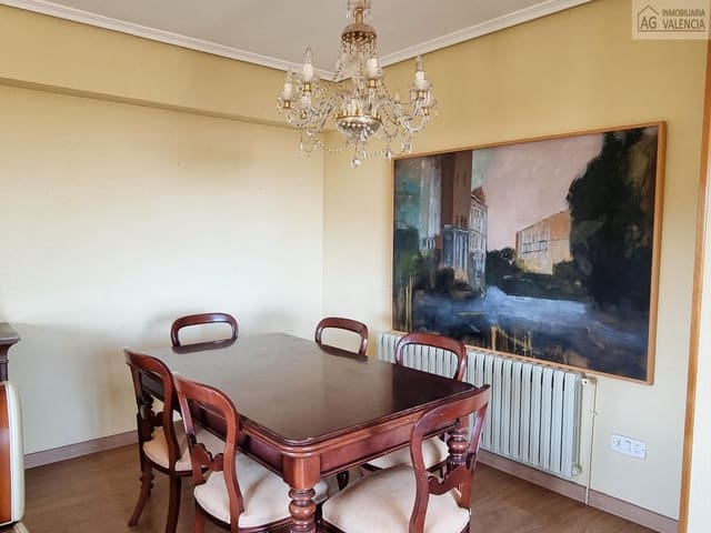 7 bedroom Villa for sale in Chiva with pool garage - € 550,000 (Ref: 9378509)