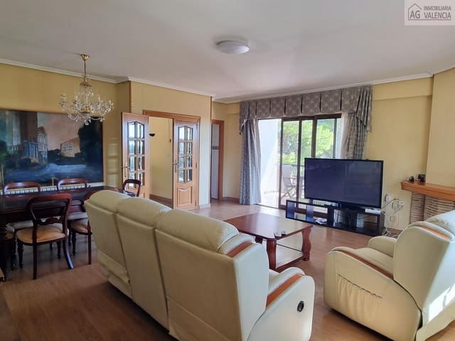 7 bedroom Villa for sale in Chiva with pool garage - € 550,000 (Ref: 9378509)