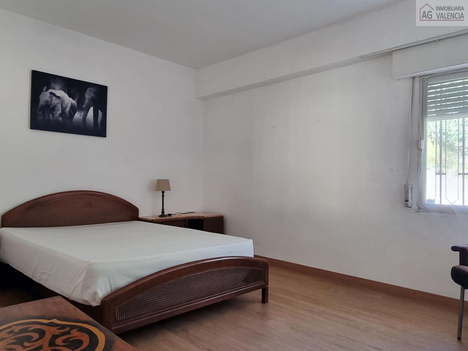 7 soverom Villa til salgs i Chiva med svømmebasseng garasje - € 550 000 (Ref: 9378509)