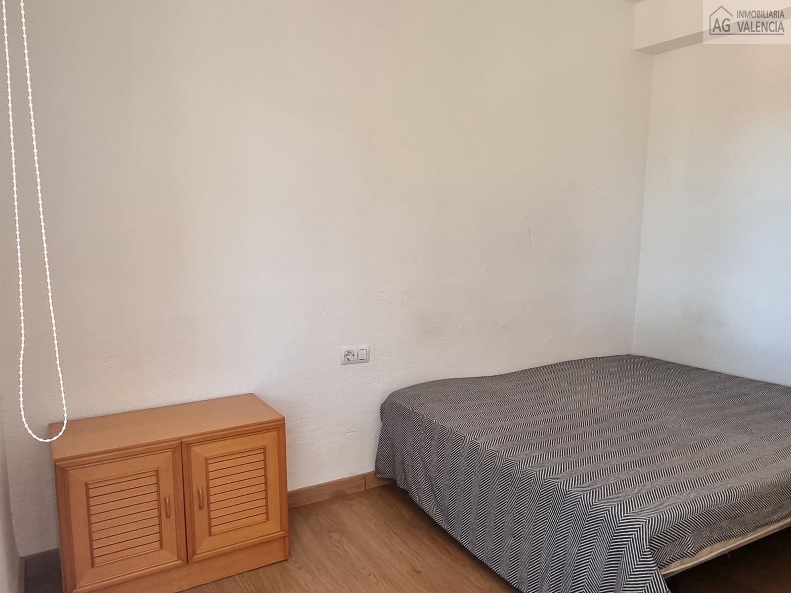 7 soverom Villa til salgs i Chiva med svømmebasseng garasje - € 550 000 (Ref: 9378509)