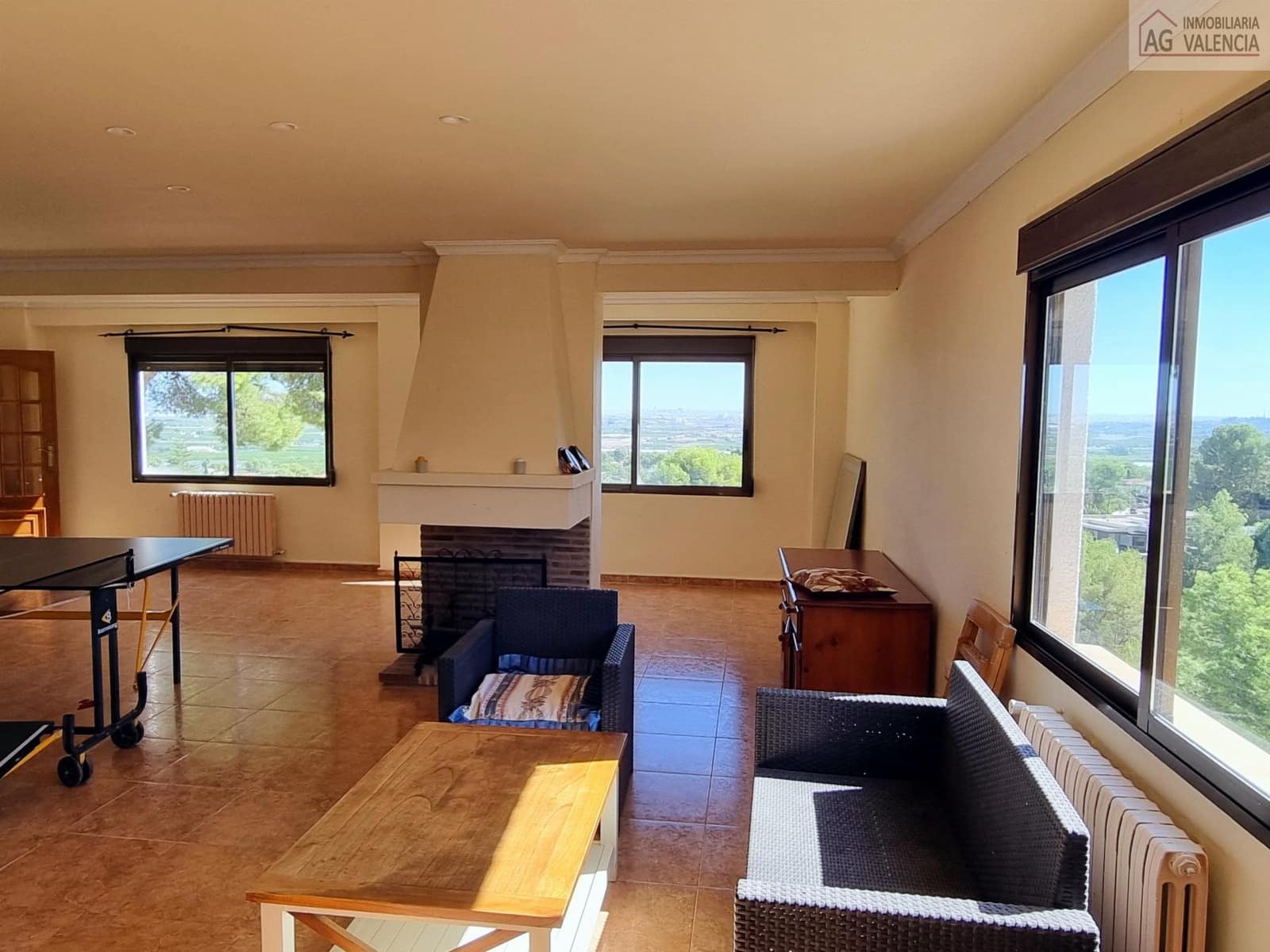 7 soverom Villa til salgs i Chiva med svømmebasseng garasje - € 550 000 (Ref: 9378509)